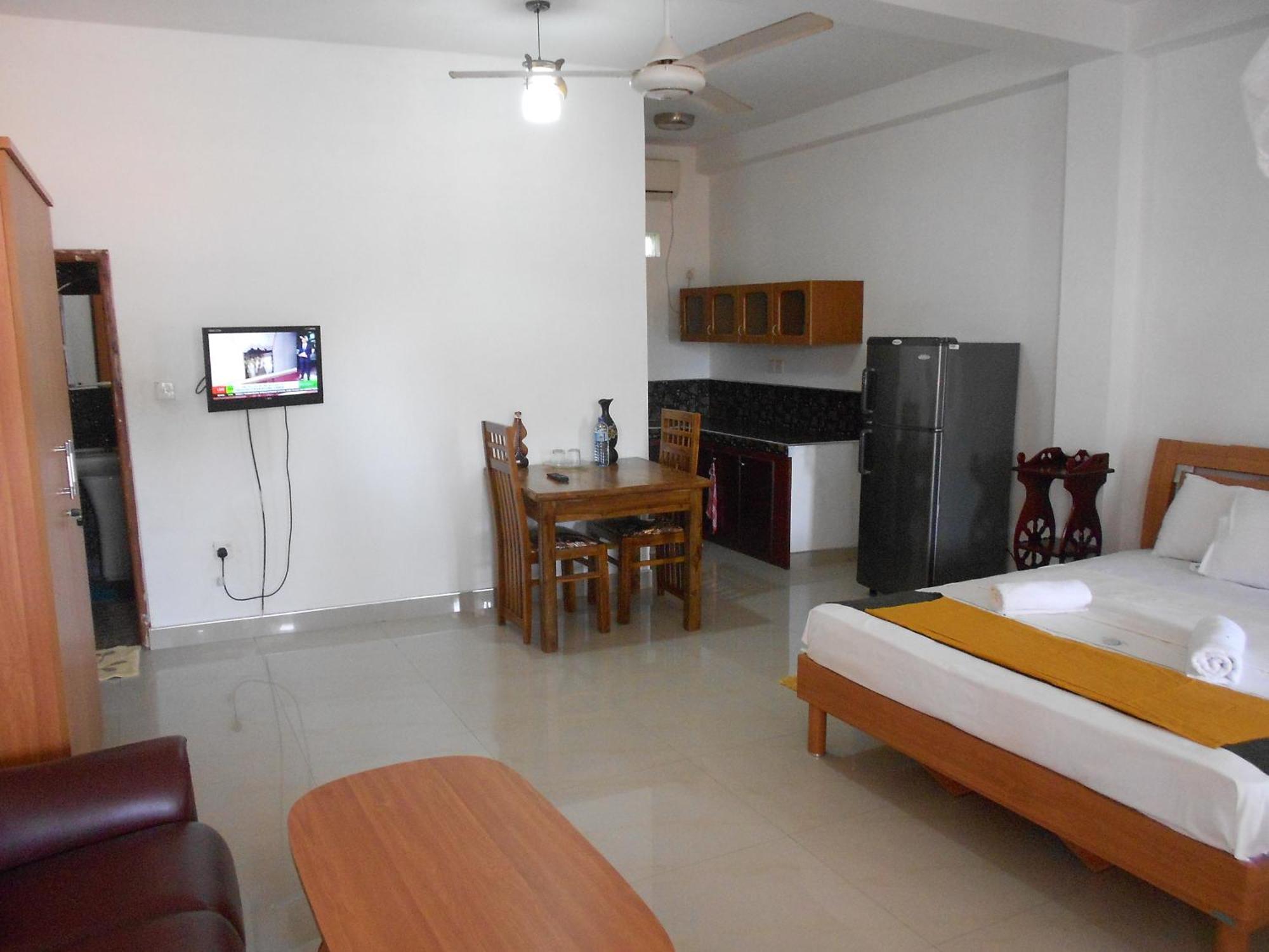 Shanith Guesthouse Negombo Exteriör bild