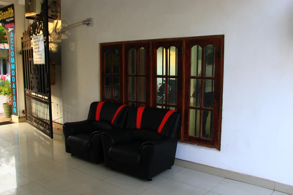 Shanith Guesthouse Negombo Exteriör bild
