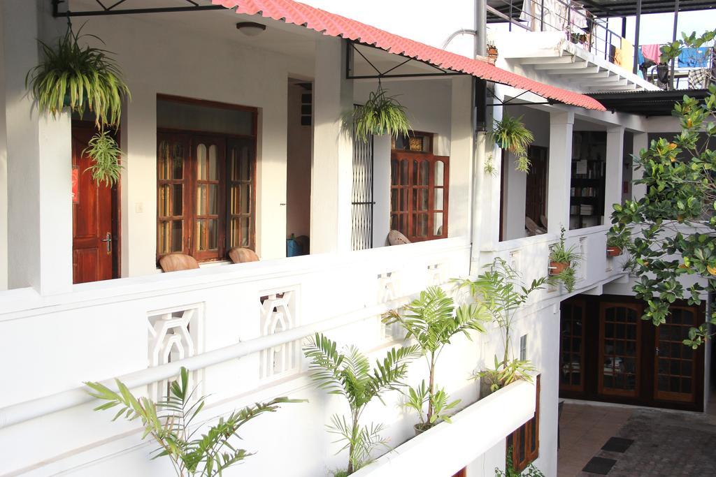 Shanith Guesthouse Negombo Exteriör bild